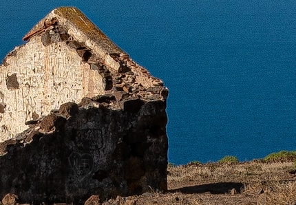 Oversharpened image (detail)