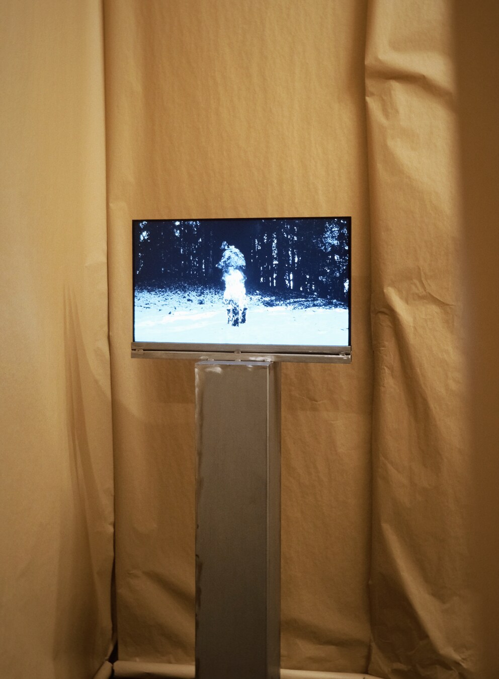 Custom-made solution: Studio Utte built its own TV stand.